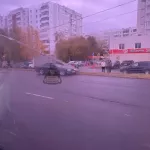 На Павловском тракте Toyota Mark 2 наехала на электроопору