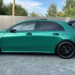 Абсолютно стоковый Mercedes меняют в Барнауле на снегоход или квадроцикл. Фото