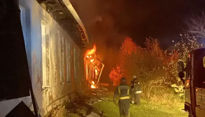 Ночная трагедия: что известно о пожаре в Шиловской школе и где будут учиться дети