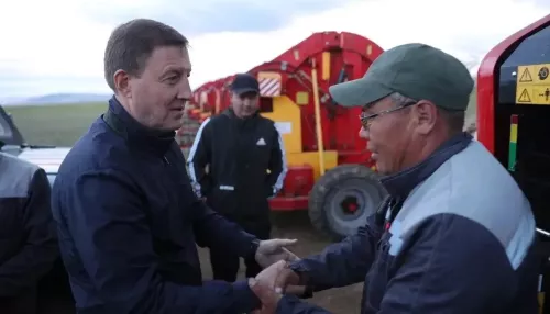 Глава Республики Алтай поздравил аграриев региона с профессиональным праздником