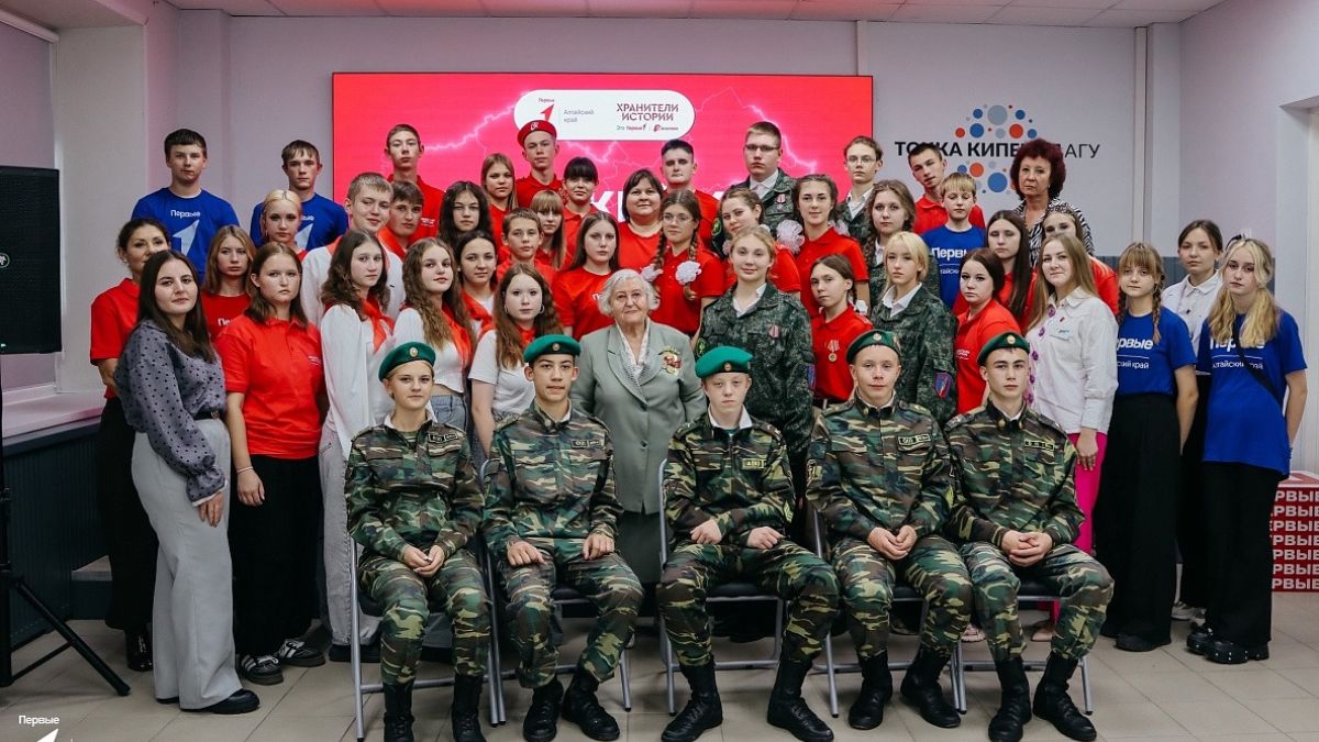 Школьники Барнаула стали участниками регионального слета "Хранители истории"