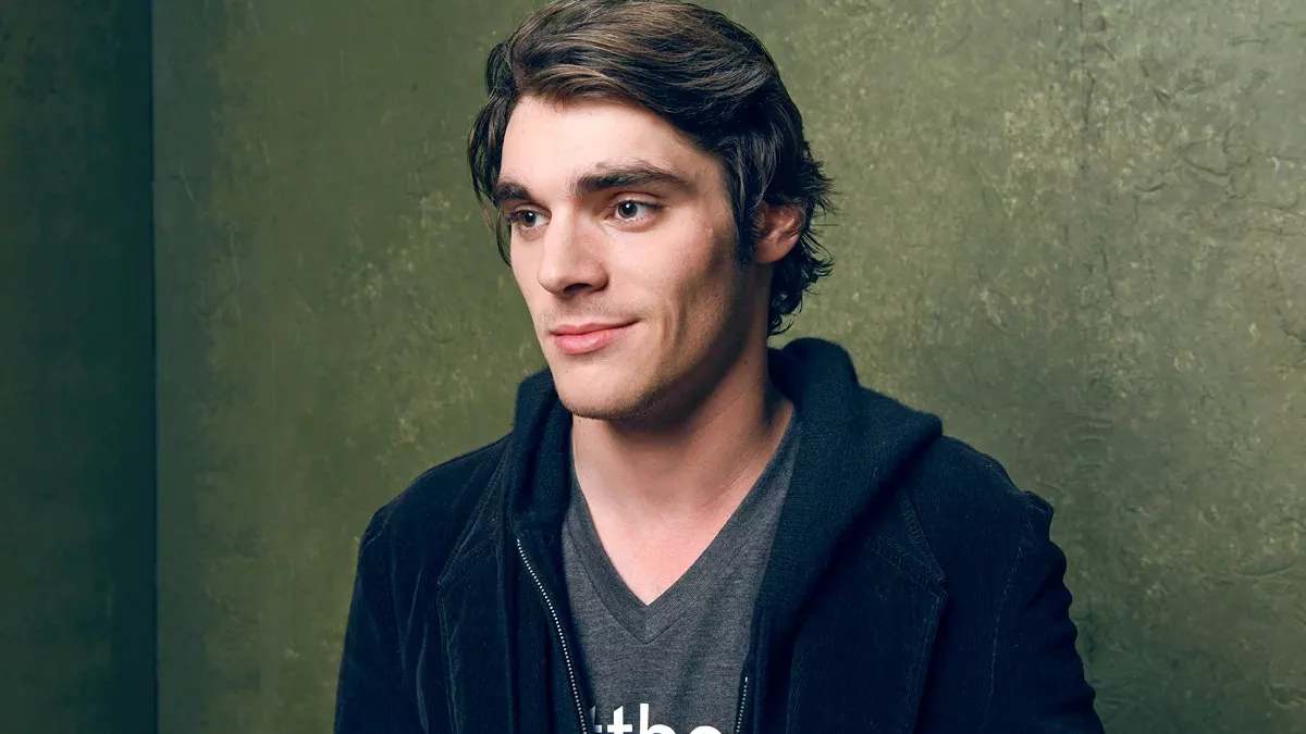 АрДжей Митти (RJ Mitte)