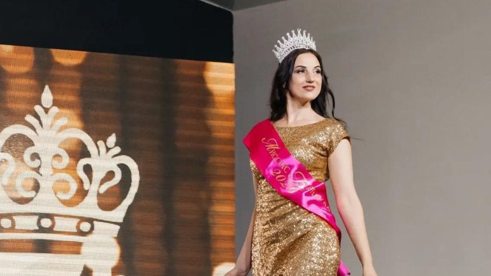 Марина Толстопятова - "1-я вице-Миссис Universal VIP WORLD Россия – 2026"