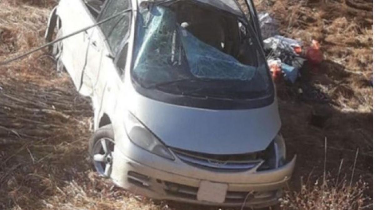 Микроавтобус с туристами перевернулся в Горном Алтае – шесть пострадавших