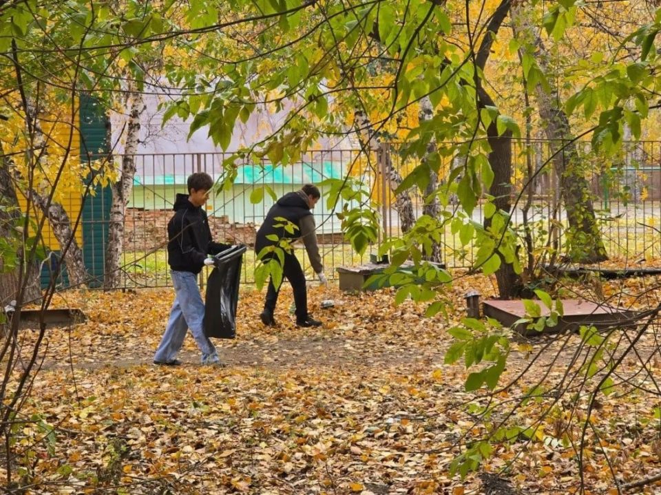 Почти 10 тысяч барнаульцев вышли на третий "Чистый четверг"