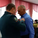 В Алтайском крае вручили медали Отец солдата в преддверии Дня отца
