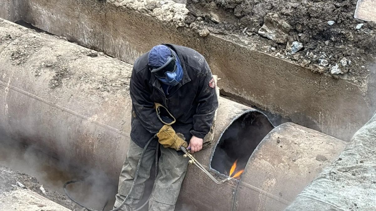 Демонтаж поврежденного участка трубопровода