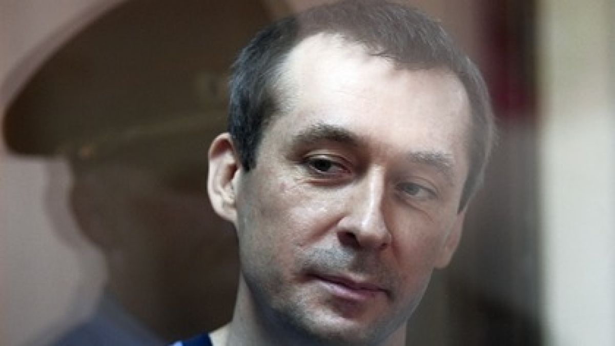 Полковнику-миллиардеру Захарченко срезали приговор