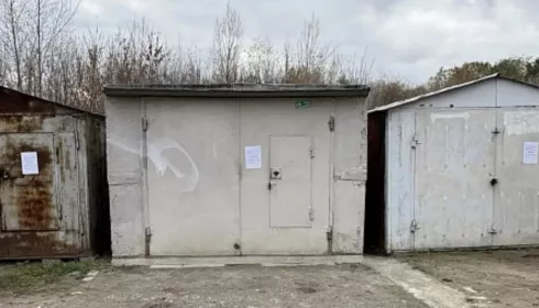 В Барнауле на Потоке убирают гаражи в преддверии новой застройки