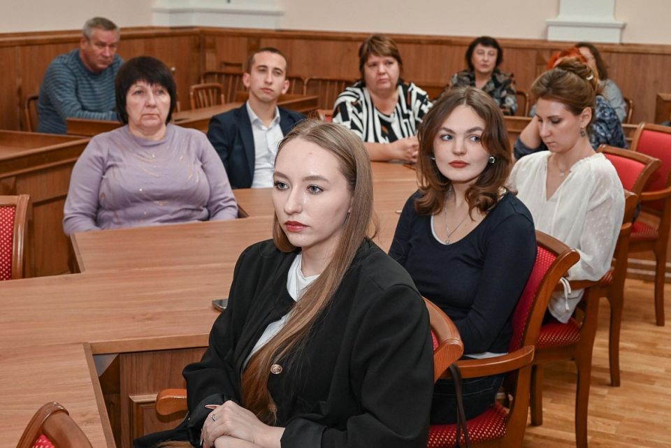 В администрации Барнаула прошел семинар по профилактике преступлений в молодежной среде