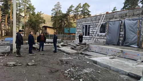 Жилой дом для учителей достроят в селе Манжерок Республики Алтай к февралю 2027 года