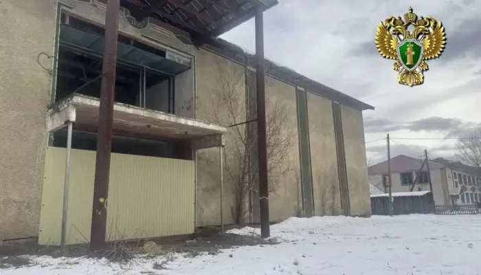 В Республике Алтай ограничили доступ в аварийный Дом культуры