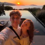 Анна Пересильд призналась в любви Ване Дмитриенко, но подписчики ее раскритиковали