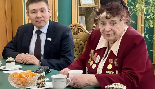 89-летняя учительница Владимира Путина посетила Республику Алтай