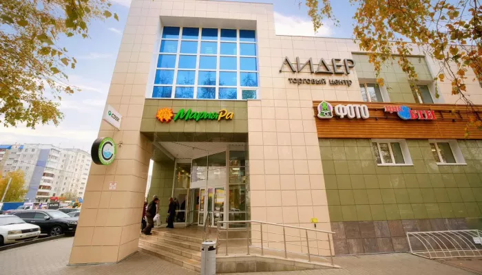 Компания Ракшиных выставила на продажу ТЦ в Барнауле и Бийске