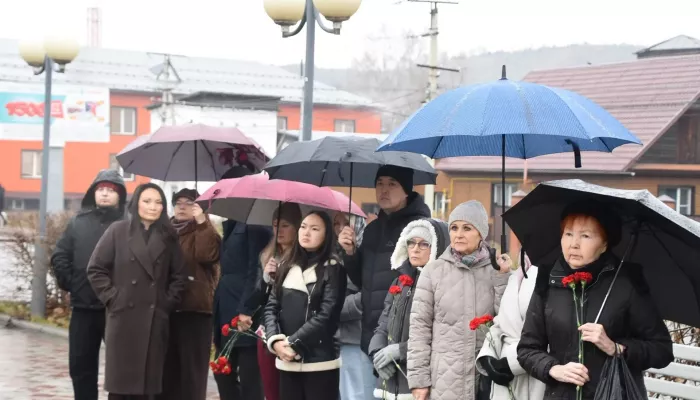 Память жертв политических репрессий почтили в Горно-Алтайске