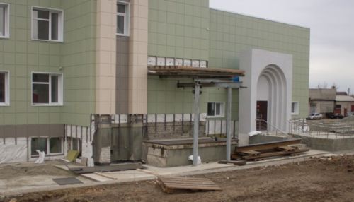 Как прошла проверка капремонта здания онкологического центра. Фоторепортаж