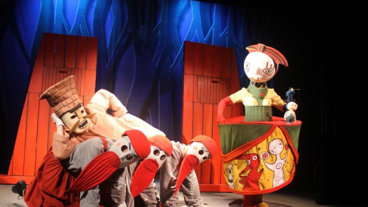 "Гуси-лебеди" и Достоевский: для чего Барнаулу нужен фестиваль театров кукол