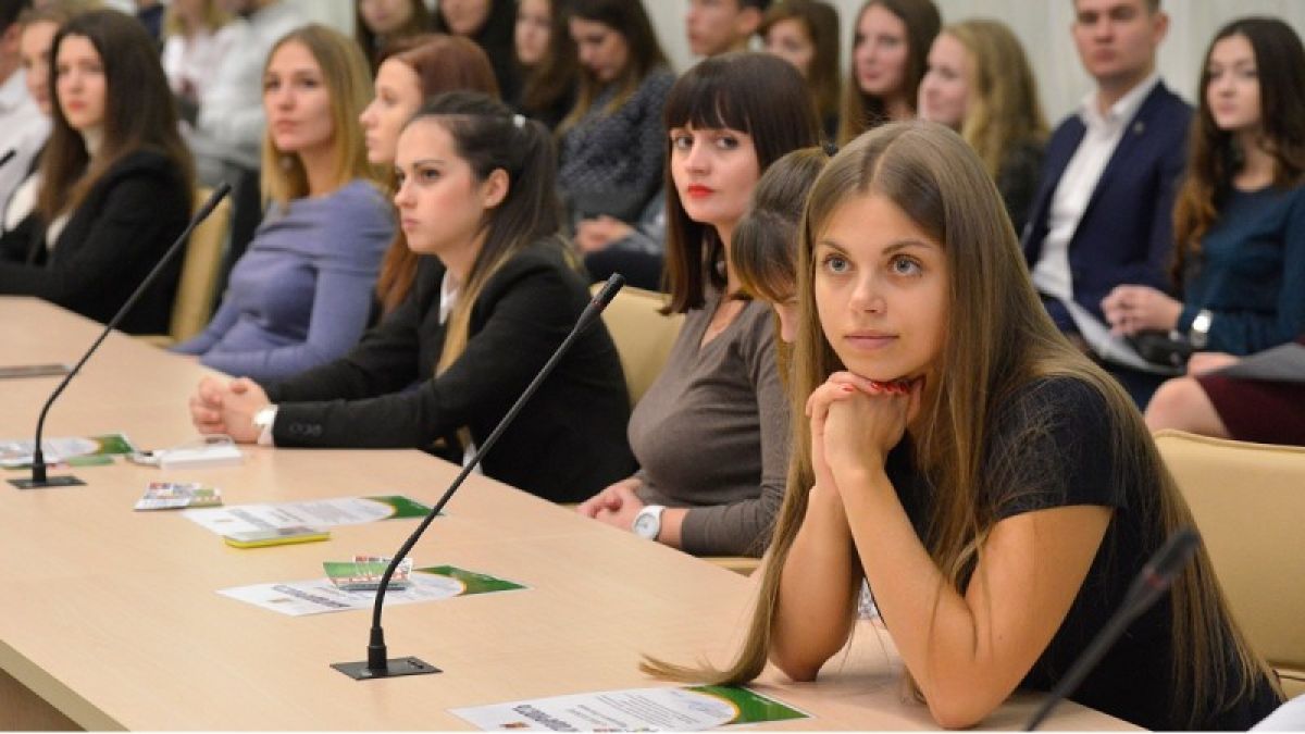  Зачем в Алтайском крае создают Молодежное правительство?