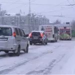 До 31 не доедем: 10-балльные пробки сковали Барнаул днем 26 декабря из-за снегопада
