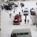 Десять человек погибли при падении автобуса с моста в Забайкальском крае