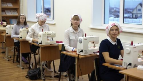 Министр образования Алтайского края посмотрел, как работают с особенными детьми