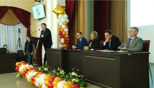 Новое руководство алтайского медвуза поговорило со студентами в открытую