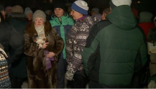 Жители Бийска вышли на стихийное собрание из-за огромных счетов за отопление