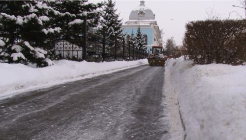 Почему в Барнауле вовремя не убирают снег?
