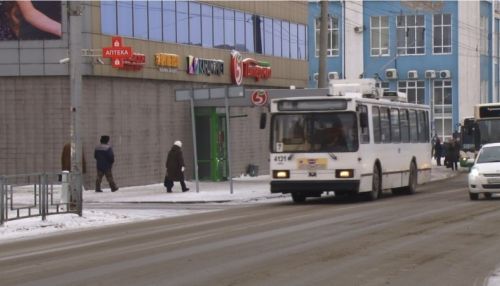 Барнаульцы сообщили о проблеме в расписании троллейбусов