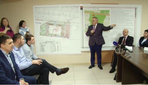 Наркоманы, деревья, cпорткомплекс: в Барнауле решали судьбу парка
