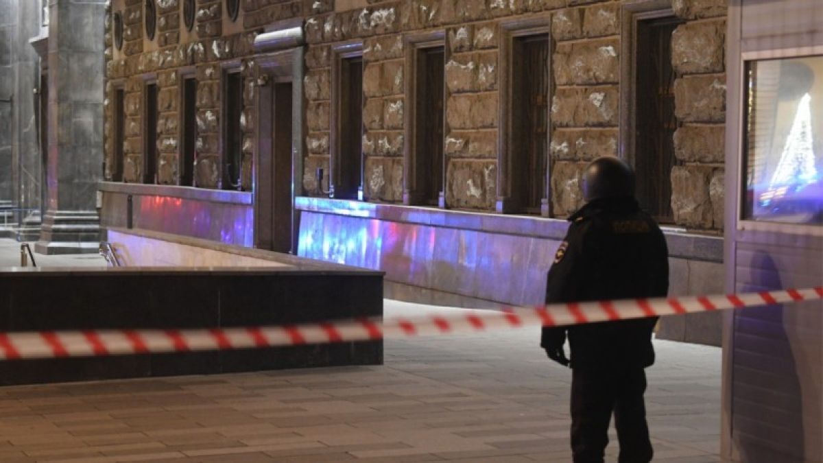 Что известно о стрельбе на Лубянке в Москве и кто напал на сотрудников ФСБ