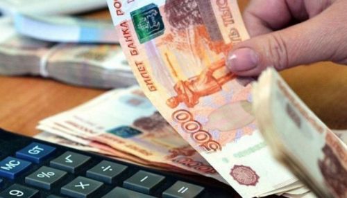 Как новогодние каникулы повлияют на зарплату россиян