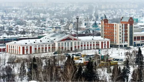 В Барнауле нашли подрядчика на план ремонта привокзальной площади за 2,5 млн