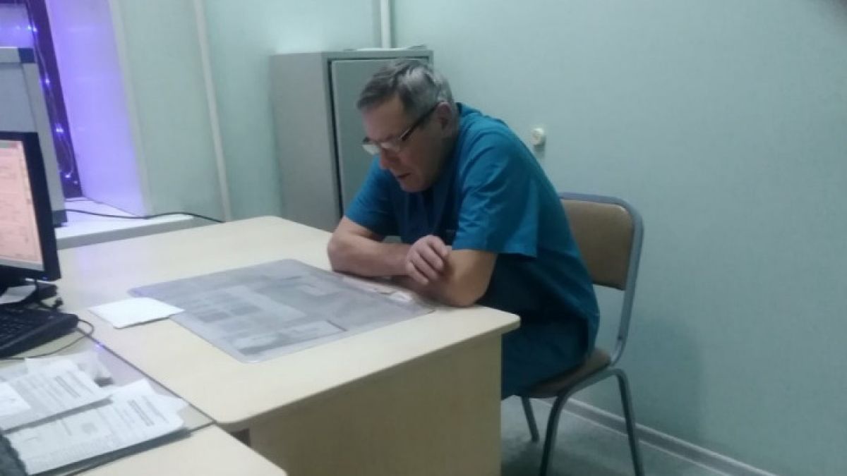 Пожилой сибирский травматолог выпил и отказался принимать пациентов