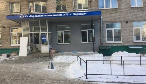 С 8 до 20: алтайские врачи будут принимать допоздна, но на вызов не поедут