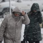 Штормит: ураганный ветер и метели накроют Алтайский край