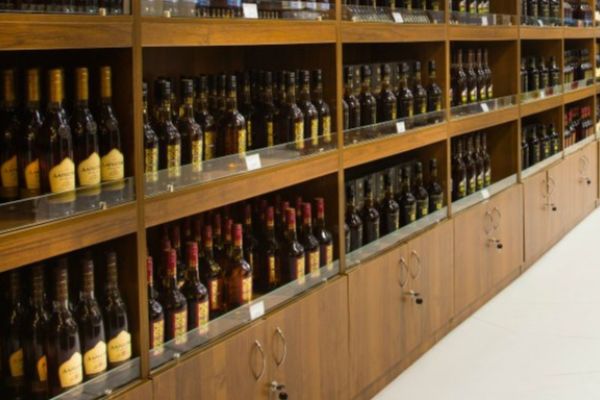 Коньяк может исчезнуть с российских прилавков в 2021 году