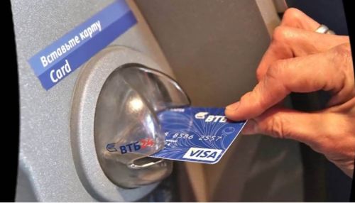 Клиенты ВТБ в Барнауле в новогодние праздники потратили почти 500 млн рублей