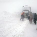 Снежный плен: власти Алтайского края вынуждены идти на крайние меры
