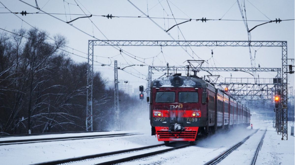 РЖД увеличили число вагонов в пригнородных поездах на Алтае из-за непогоды