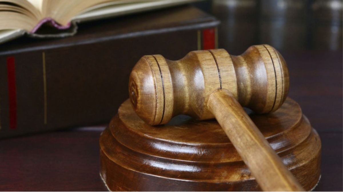 Уголовное дело против судьи могут возбудить в Алтайском крае