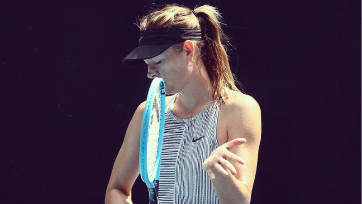 "Катастрофа продолжается": Шарапова проиграла на старте Australian Open