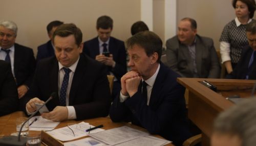 Томенко на глазах у всего света разнёс отчет Франка об уборке снега в Барнауле