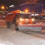 Барнаульские дорожники будут усиленно чистить снег в ночную смену
