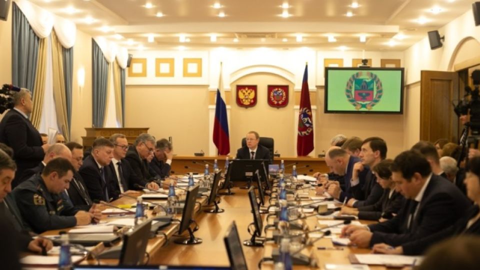 "Мы не на Давосском форуме": Томенко отчитал мэров городов за уборку снега