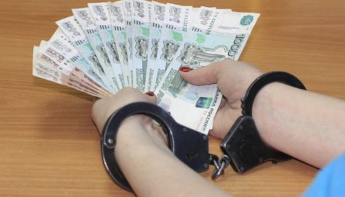 Директор рубцовского филиала Аптеки Алтая ответила за взятки в суде