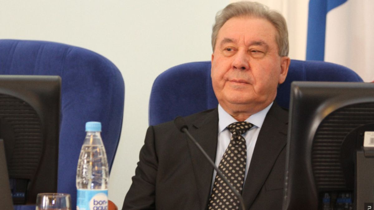 В омском Минтруде объяснили пенсию в 200 тысяч у экс-губернатора
