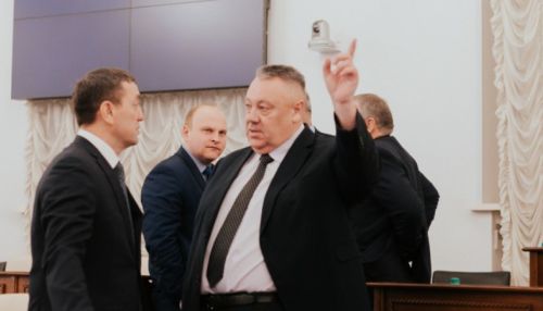 Помитинговали: как прошла первая после Нового года сессия АКЗС. Фоторепортаж