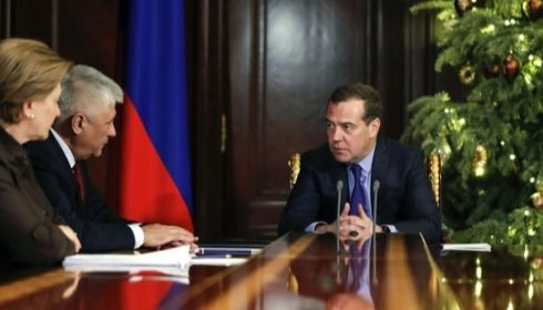 Стало известно, сколько зарабатывает Медведев на новом месте